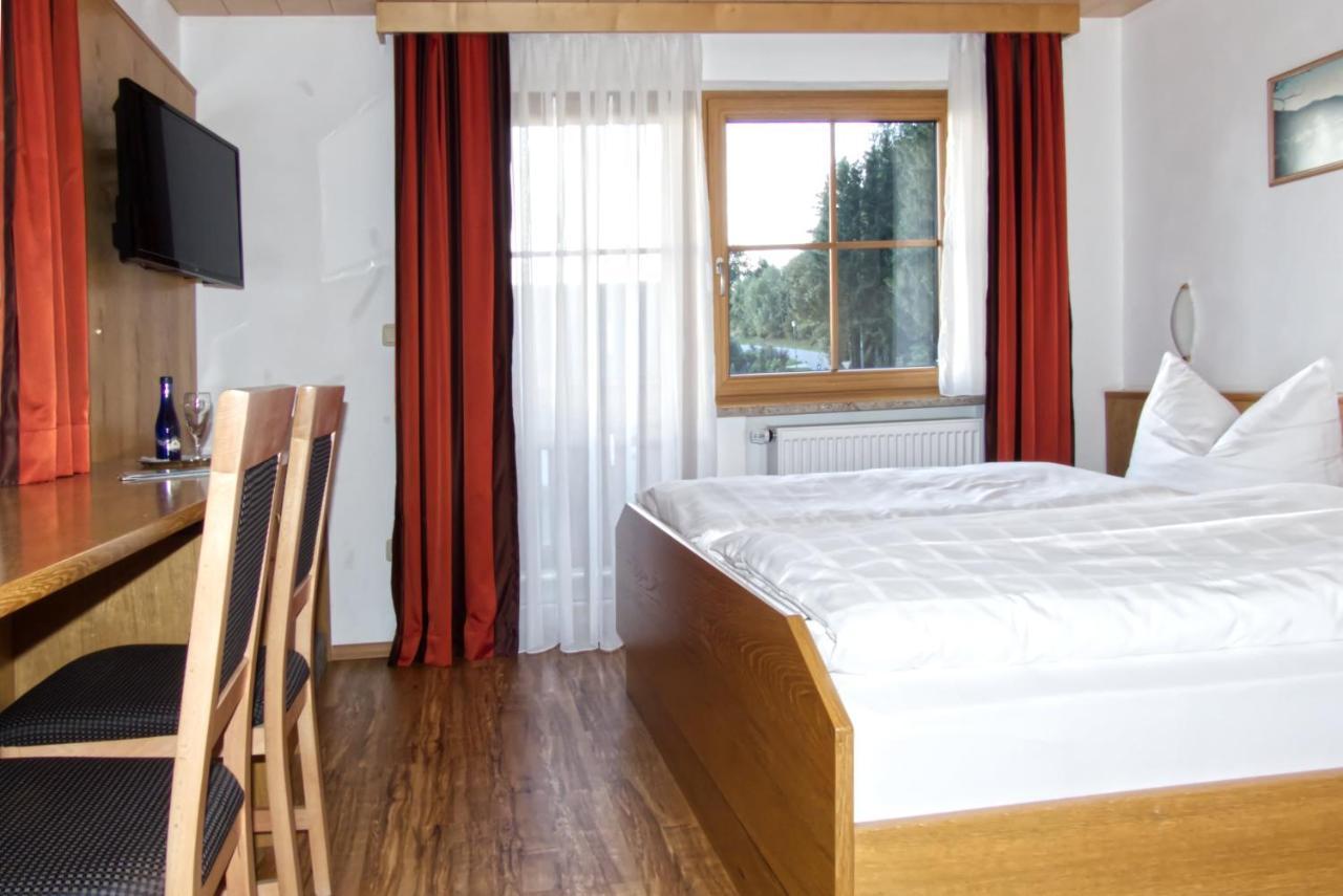 Garnihotel Zur Linde - Bayerischer Wald - Aktivcard Mit 154 Kostenfreien Leistungen - Kostenloser Parkplatz Lohberg Eksteriør bilde